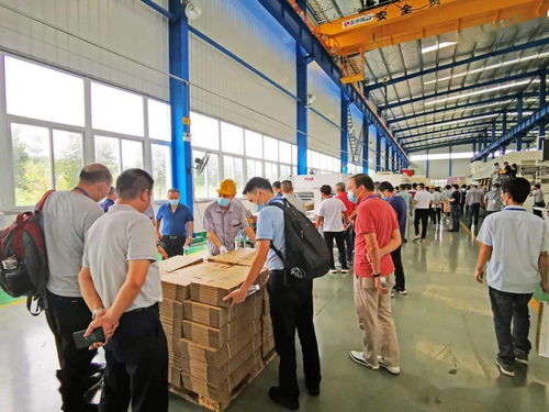 頭條 探訪(fǎng)京山輕機(jī),直擊3米幅寬瓦線(xiàn) 印刷設(shè)備及智能工廠(chǎng)